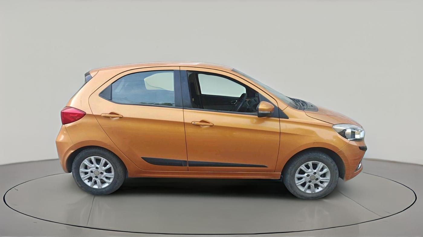 2016 Tata Tiago XZ PETROL, Petrol, Manual, 60,260 km, exterior