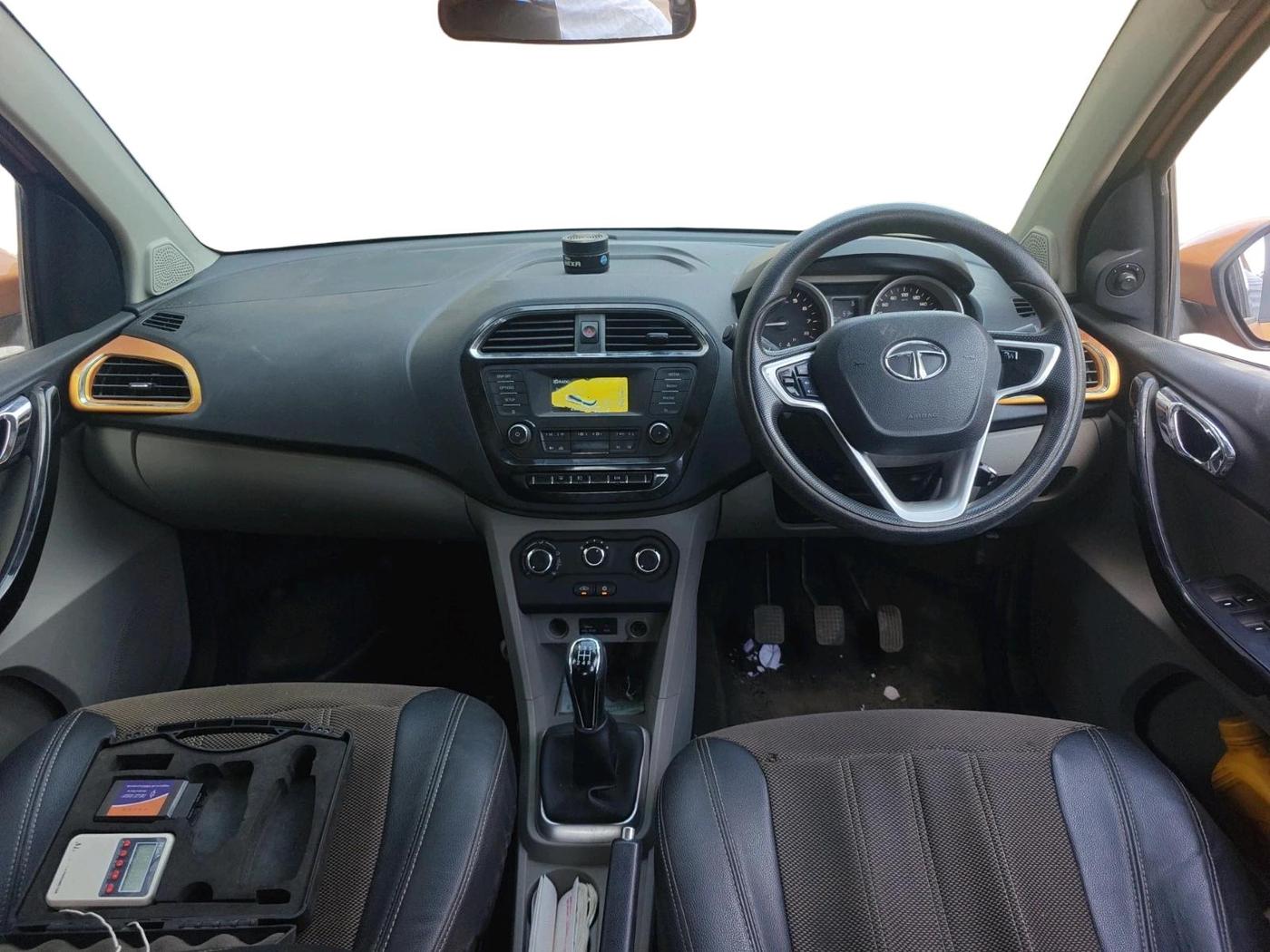 2016 Tata Tiago XZ PETROL, Petrol, Manual, 60,260 km, interior