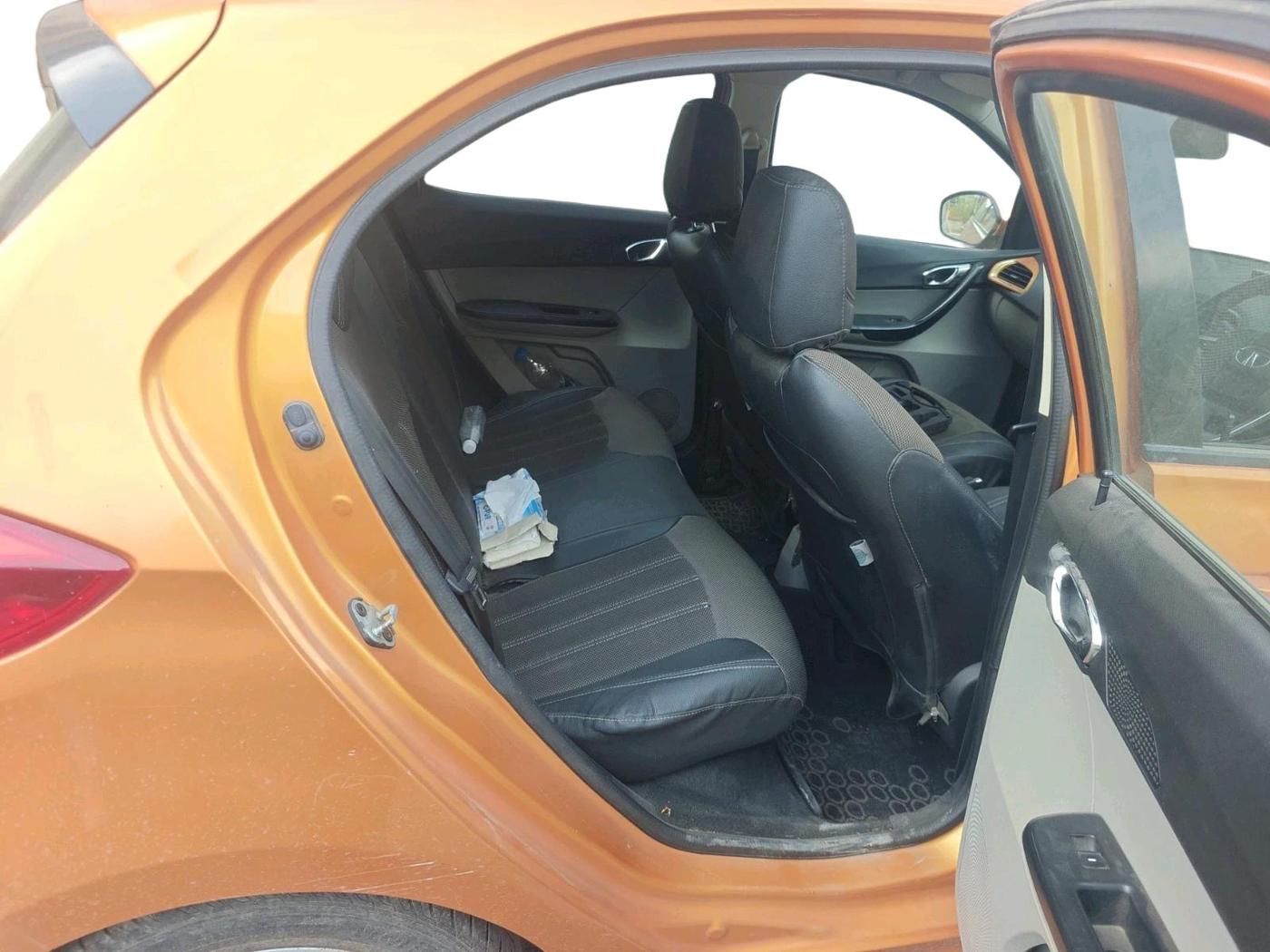 2016 Tata Tiago XZ PETROL, Petrol, Manual, 60,260 km, interior