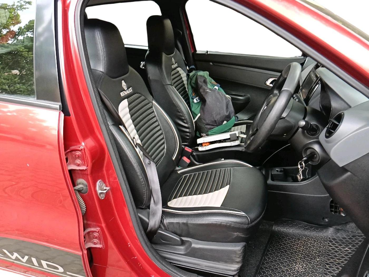 2018 Renault Kwid RXT 1.0 AMT (O), Petrol, Automatic, 15,985 km, interior