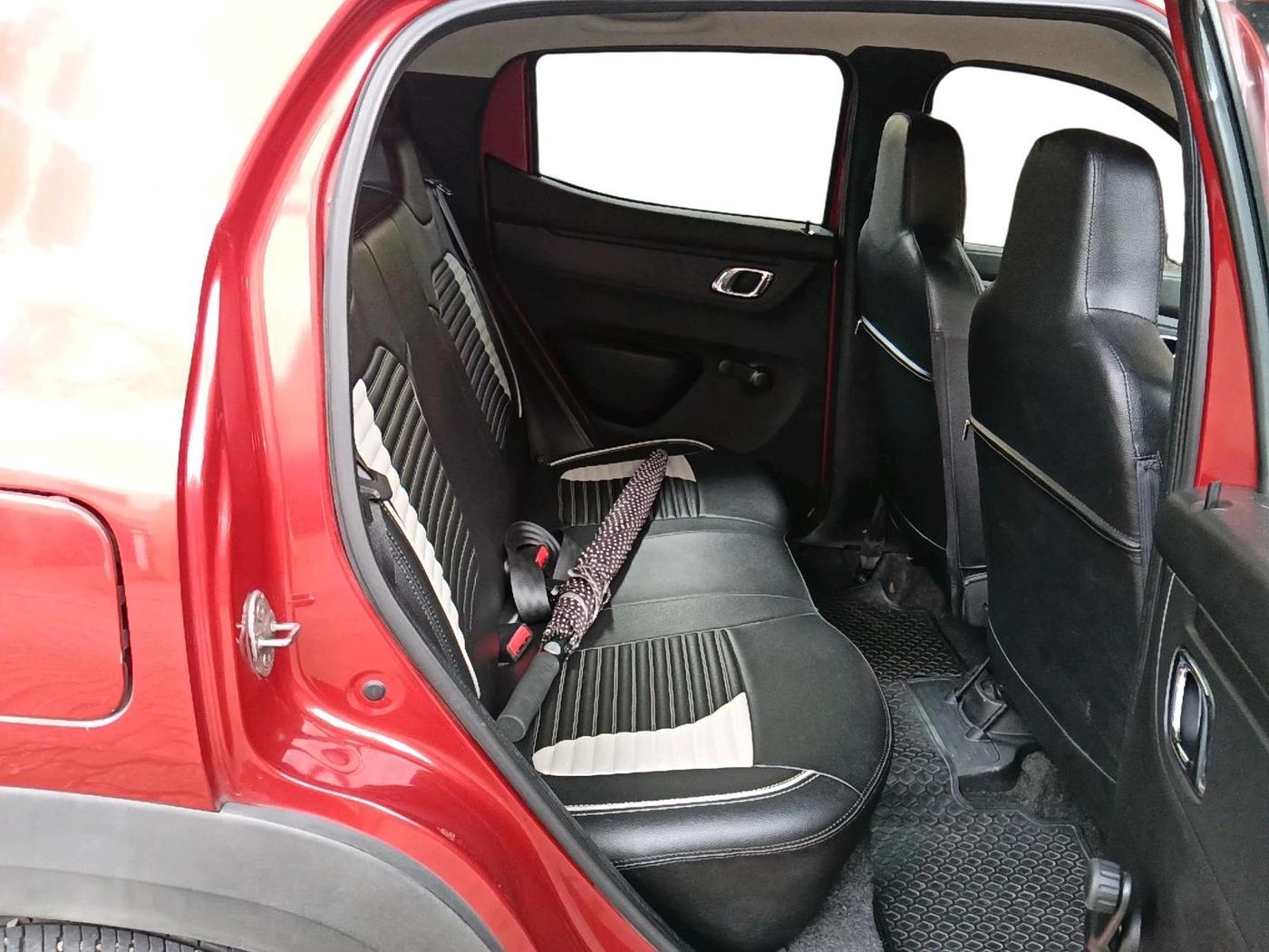 2018 Renault Kwid RXT 1.0 AMT (O), Petrol, Automatic, 15,985 km, interior