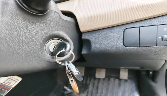 2017 Hyundai Xcent CRDI + ABS, Diesel, Manual, 1,20,435 km, interior