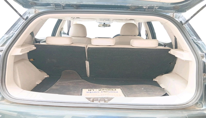 2021 Mahindra XUV300 W8 1.5 DIESEL AMT, Diesel, Automatic, 86,814 km, exterior