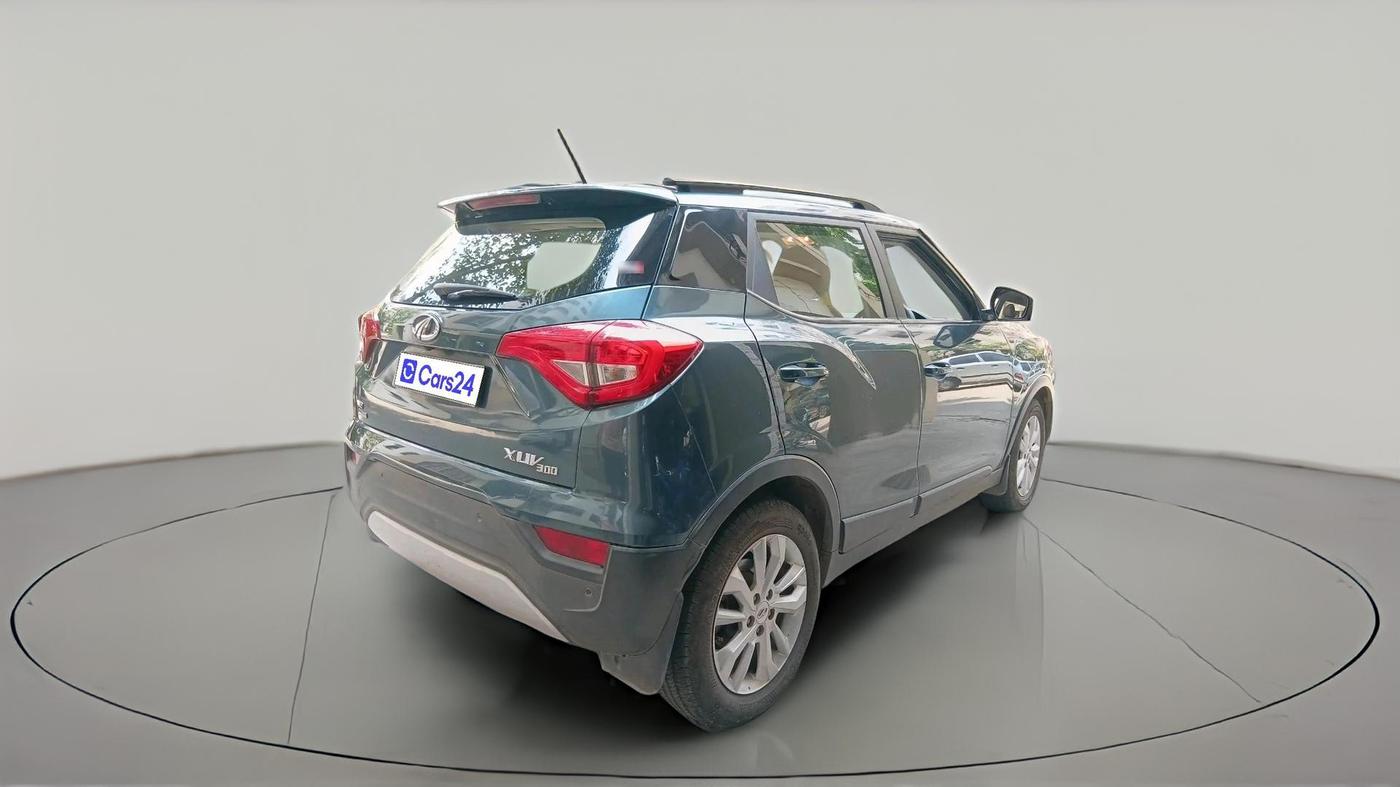 2021 Mahindra XUV300 W8 1.5 DIESEL AMT, Diesel, Automatic, 86,814 km, exterior