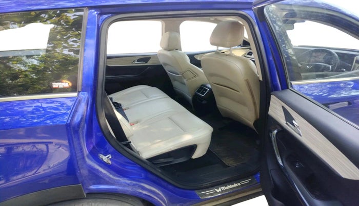 2021 Mahindra XUV700 AX 7 D AT 7 STR, Diesel, Automatic, 41,894 km, interior