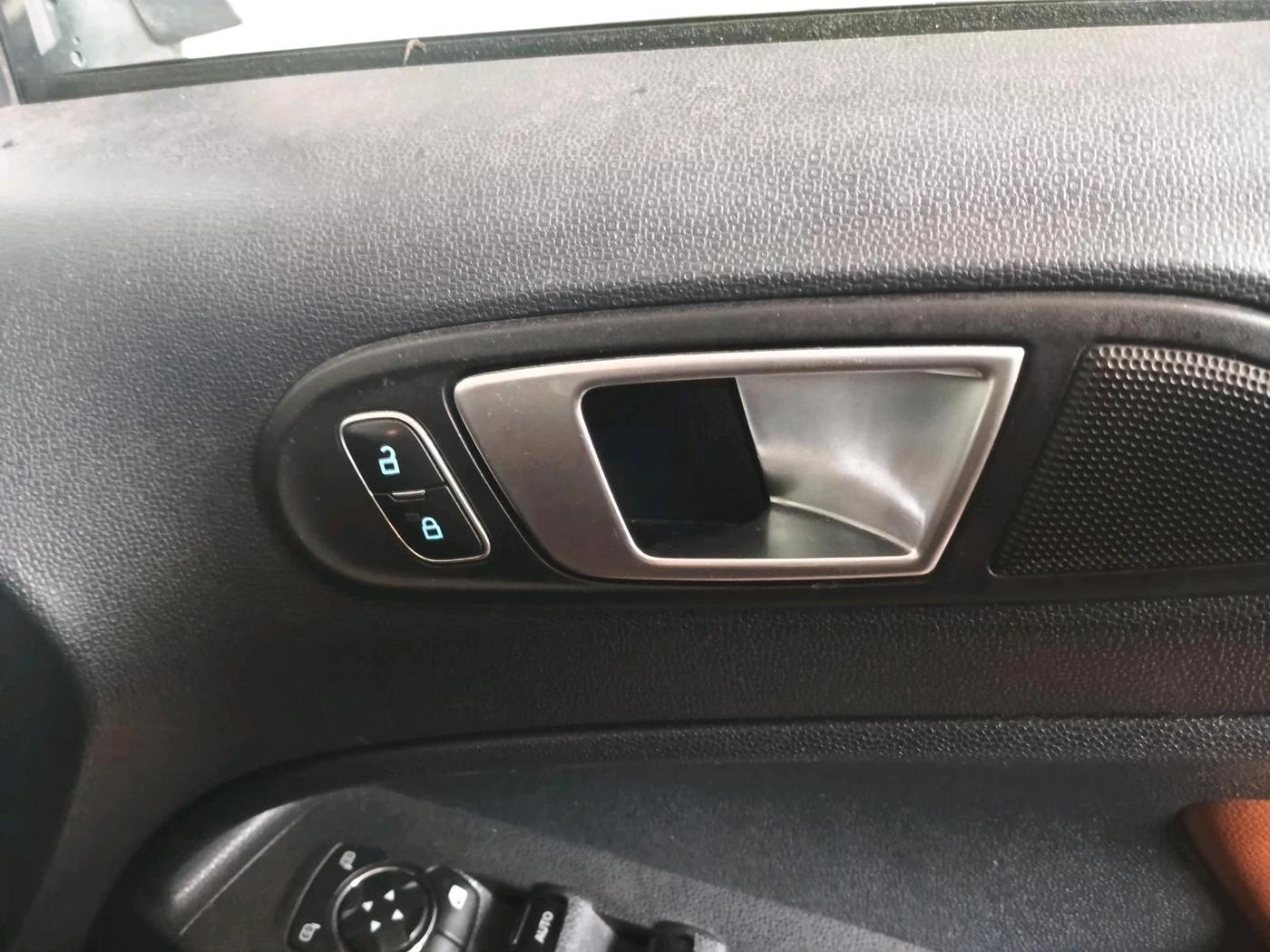 2019 Ford Ecosport TITANIUM 1.5L DIESEL, Diesel, Manual, 1,63,556 km, interior
