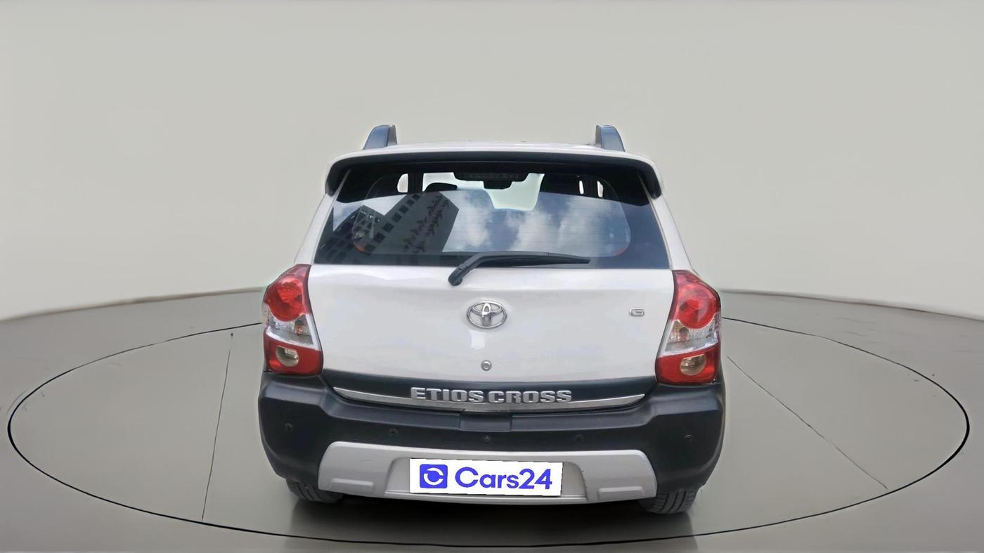 2015 Toyota Etios CROSS 1.2 G, Petrol, Manual, 55,500 km, exterior