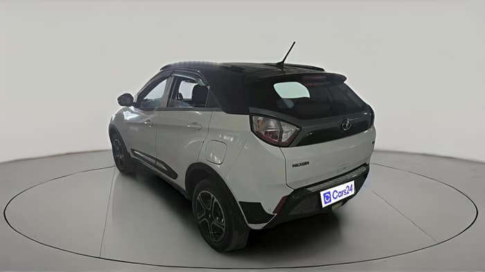 2018 Tata NEXON XM DIESEL, Diesel, Manual, 1,40,160 km, exterior