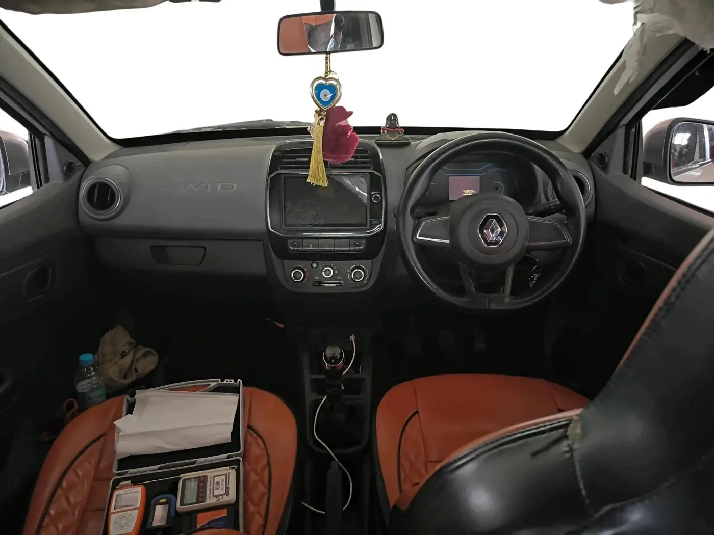 2020 Renault Kwid RXT 1.0 (O), Petrol, Manual, 49,859 km, interior
