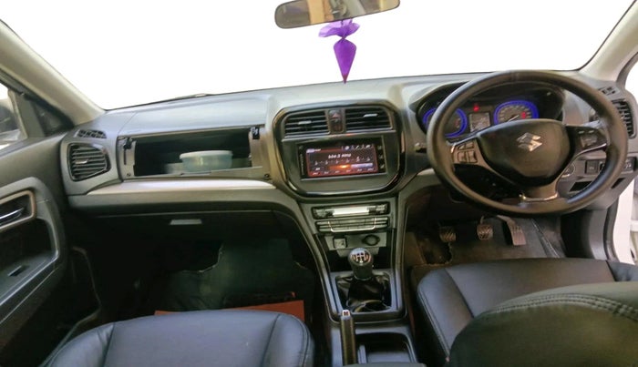 2016 Maruti Vitara Brezza ZDI PLUS, Diesel, Manual, 1,22,557 km, interior