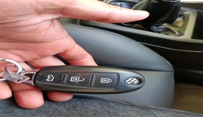 2016 Maruti Vitara Brezza ZDI PLUS, Diesel, Manual, 1,22,557 km, interior