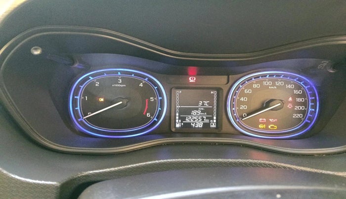 2016 Maruti Vitara Brezza ZDI PLUS, Diesel, Manual, 1,22,557 km, interior