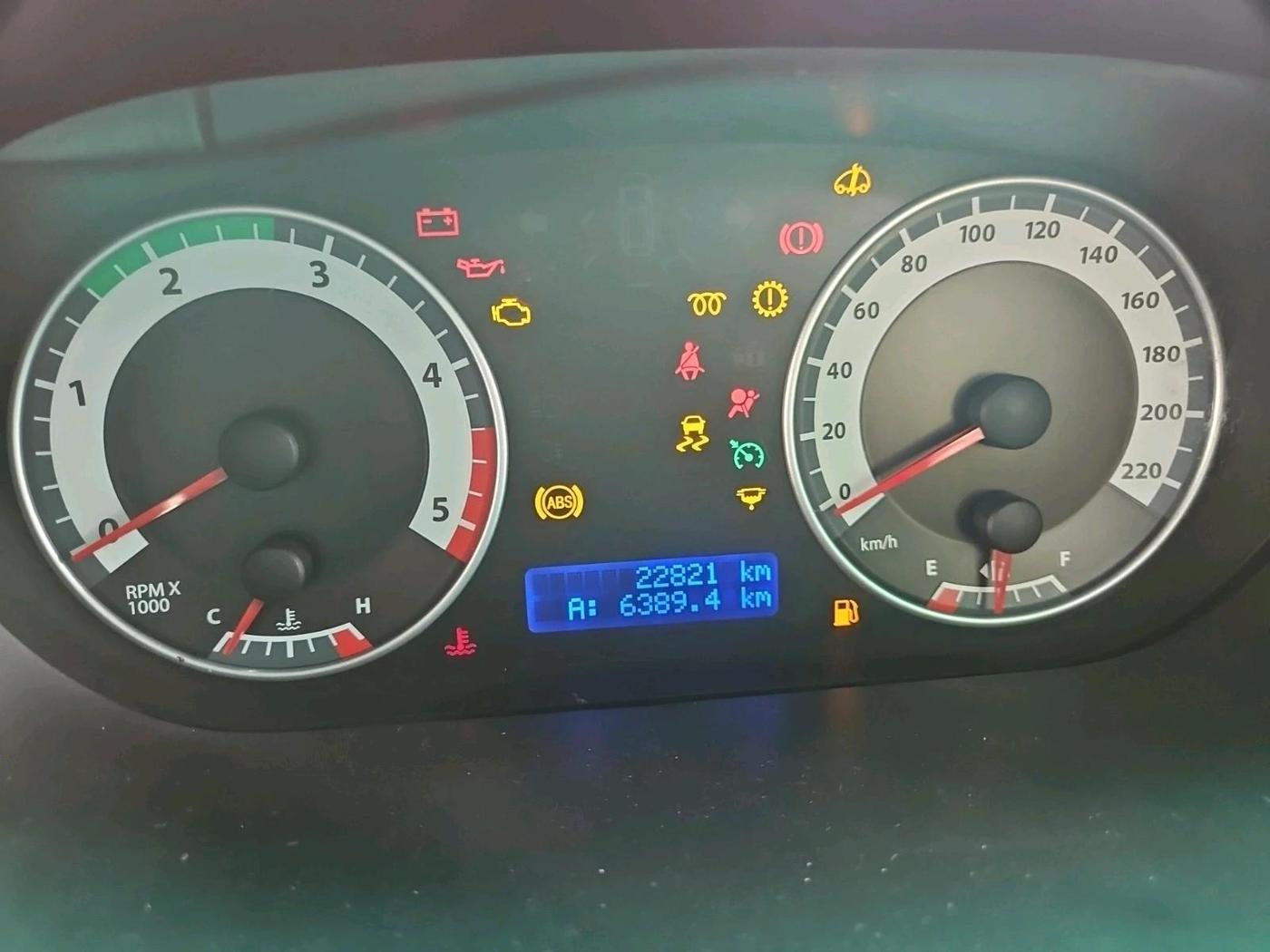 2014 Tata Aria PLEASURE 4X2, Diesel, Manual, 22,821 km, interior