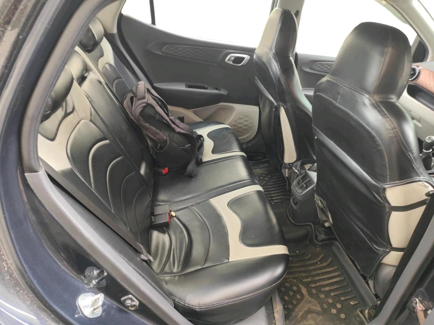 2023 Hyundai AURA SX 1.2 CNG, CNG, Manual, 70,172 km, interior