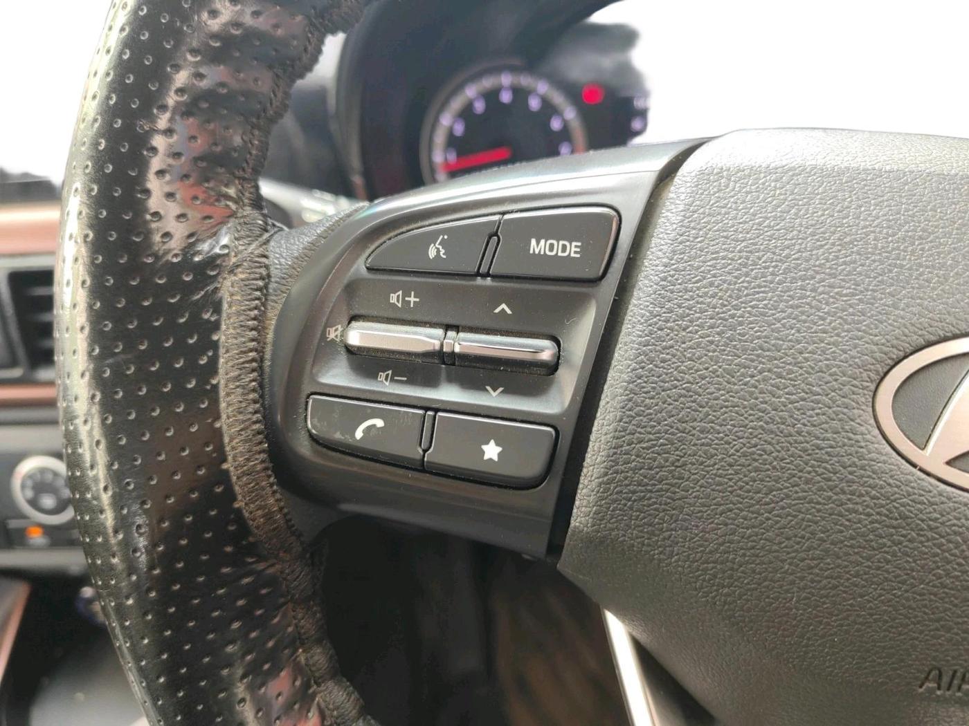 2023 Hyundai AURA SX 1.2 CNG, CNG, Manual, 70,172 km, interior