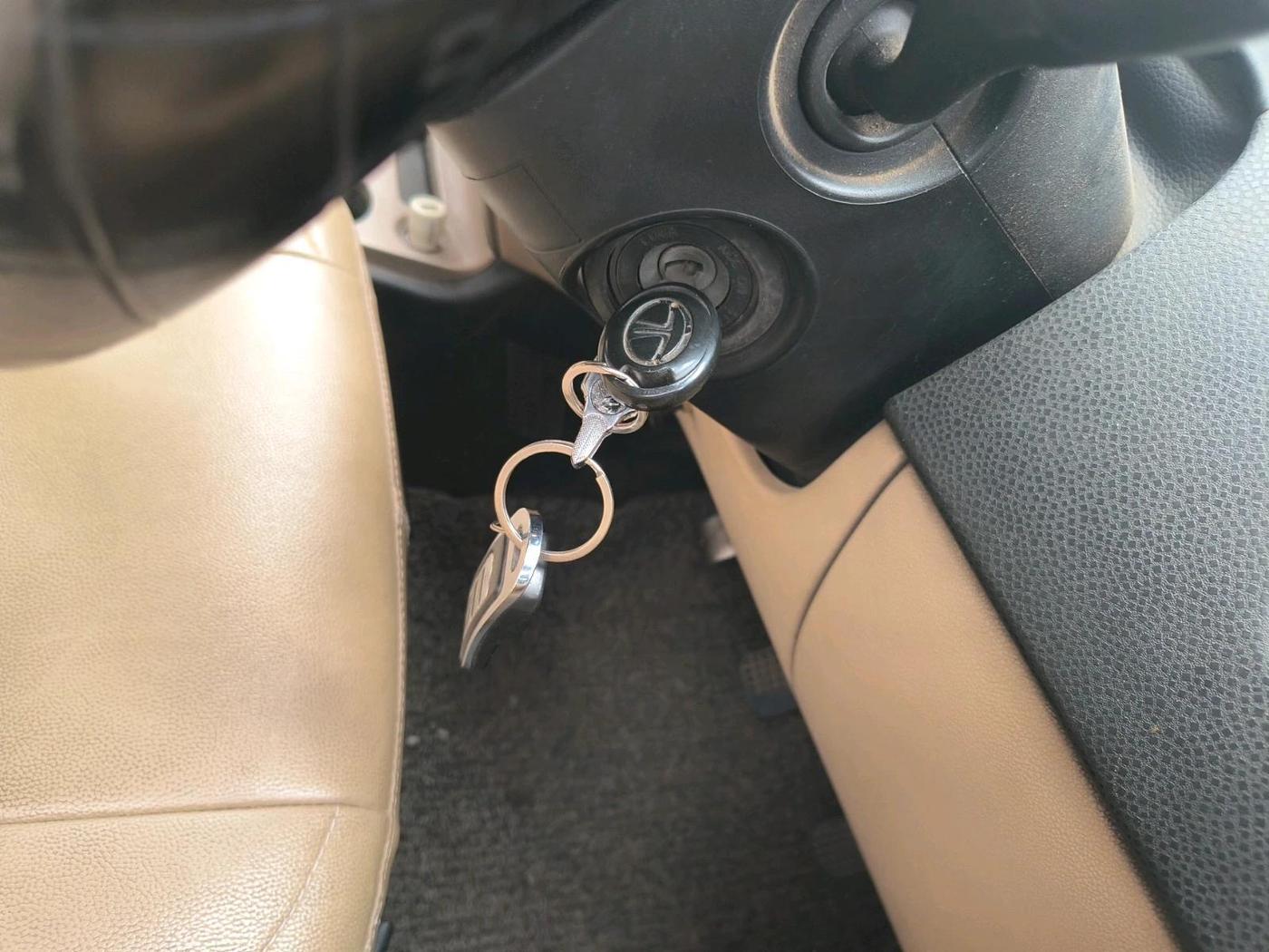 2015 Tata Indica Vista LS QUADRAJET, Diesel, Manual, 1,76,363 km, interior