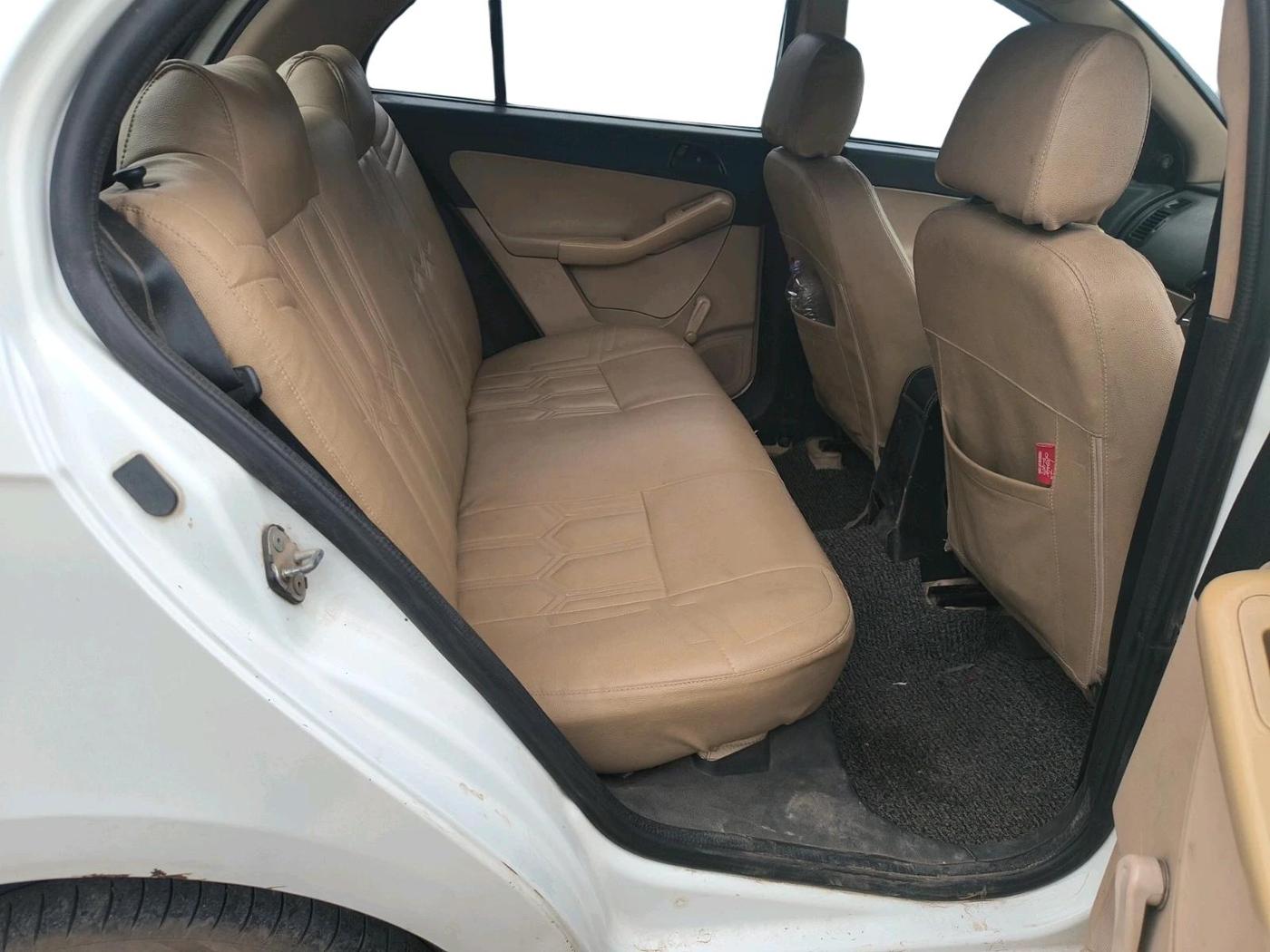 2015 Tata Indica Vista LS QUADRAJET, Diesel, Manual, 1,76,363 km, interior