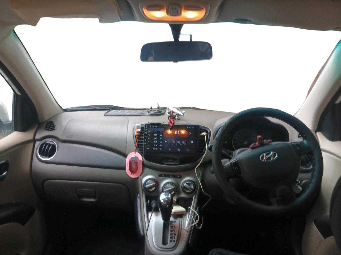 2013 Hyundai i10 ASTA 1.2 AT SUNROOF, Petrol, Automatic, 65,075 km, interior