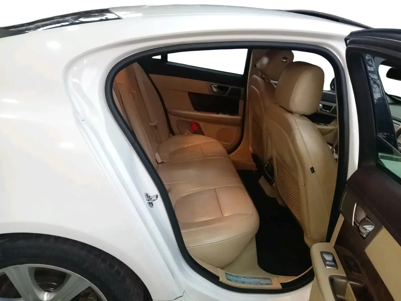 2011 Jaguar XF 3.0 DIESEL, Diesel, Automatic, 92,874 km, interior