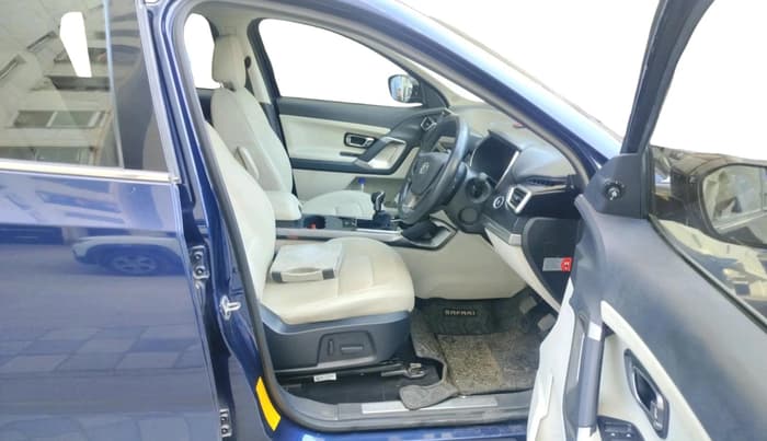 2023 Tata Safari XZ, Diesel, Manual, 54,553 km, interior