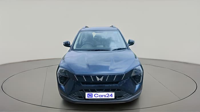 2026 Mahindra XUV 3XO REVX M 1.2 Petrol, Petrol, Manual, 5,571 km, exterior