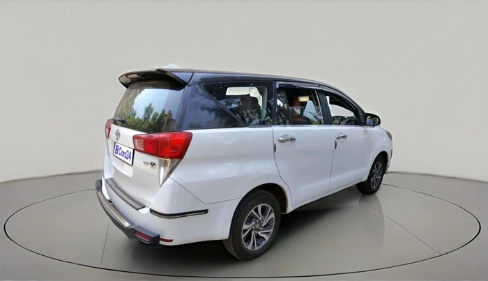 2022 Toyota Innova Crysta 2.7 VX 7 STR, Petrol, Manual, 53,921 km, exterior