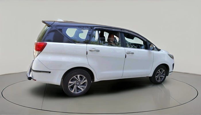 2022 Toyota Innova Crysta 2.7 VX 7 STR, Petrol, Manual, 53,921 km, exterior
