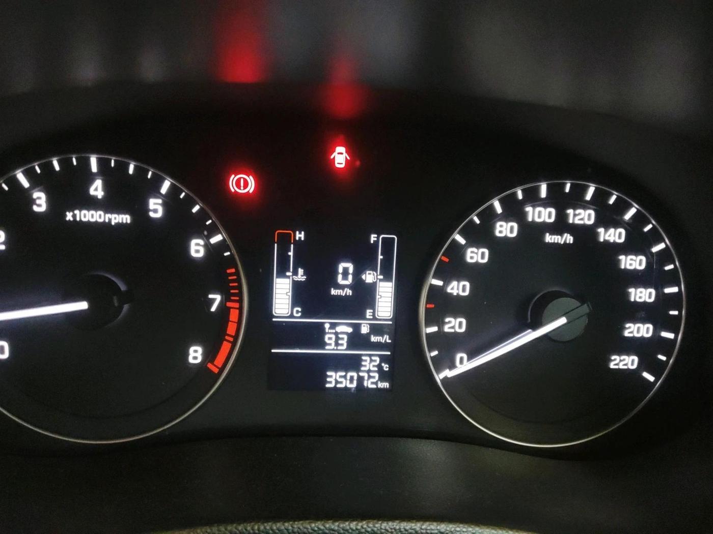 2018 Hyundai Creta SX 1.6 PETROL, Petrol, Manual, 35,072 km, interior