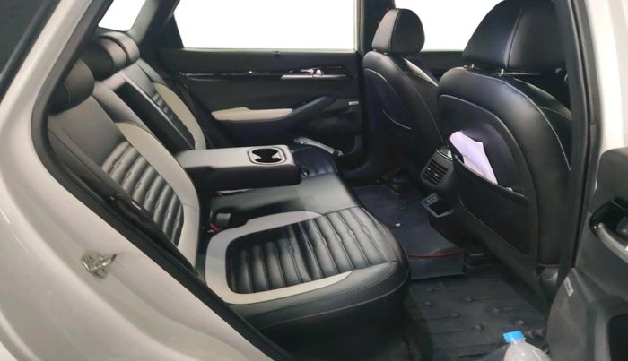 2025 KIA SELTOS  GTX PLUS 1.5 DIESEL AT, Diesel, Automatic, 48,552 km, interior