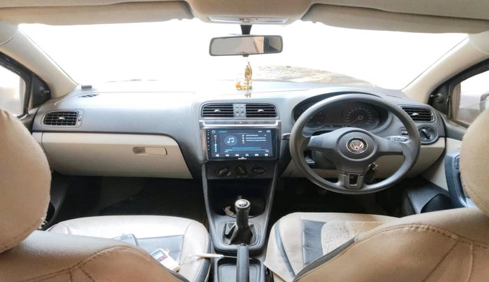 2010 Volkswagen Polo COMFORTLINE 1.2L PETROL, Petrol, Manual, 1,46,035 km, interior