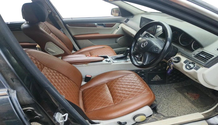 2011 Mercedes Benz C Class 220 CDI CLASSIC, Diesel, Automatic, 1,24,032 km, interior