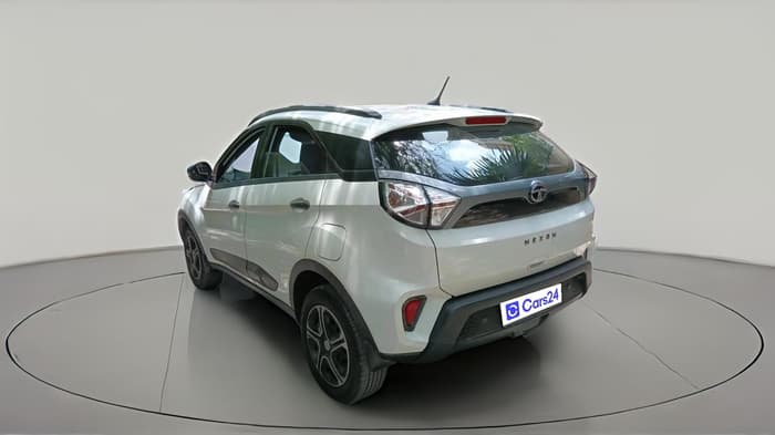 2021 Tata NEXON XMA SUNROOF PETROL, Petrol, Automatic, 26,655 km, exterior