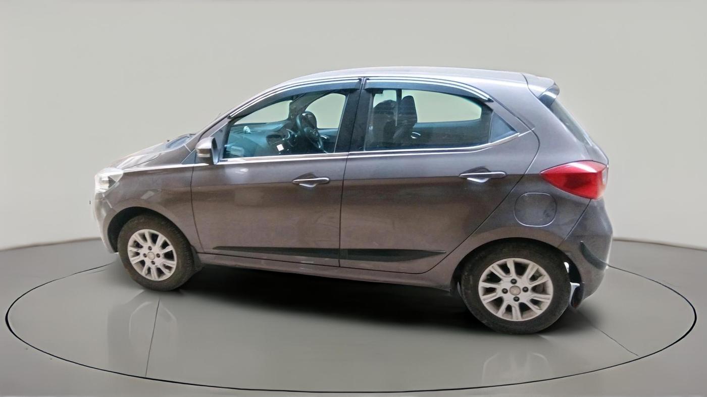 2017 Tata Tiago XZ PETROL, CNG, Manual, 77,792 km, exterior