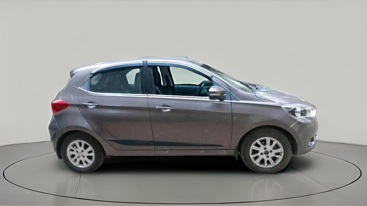 2017 Tata Tiago XZ PETROL, CNG, Manual, 77,792 km, exterior
