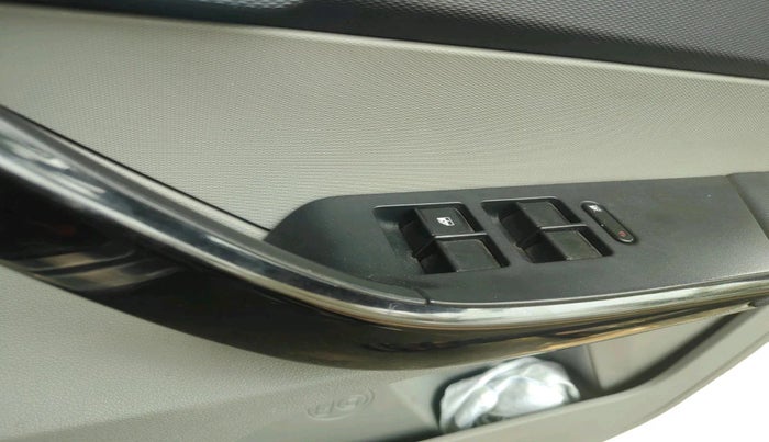 2019 Tata Tiago XZ PLUS PETROL, Petrol, Manual, 19,006 km, interior