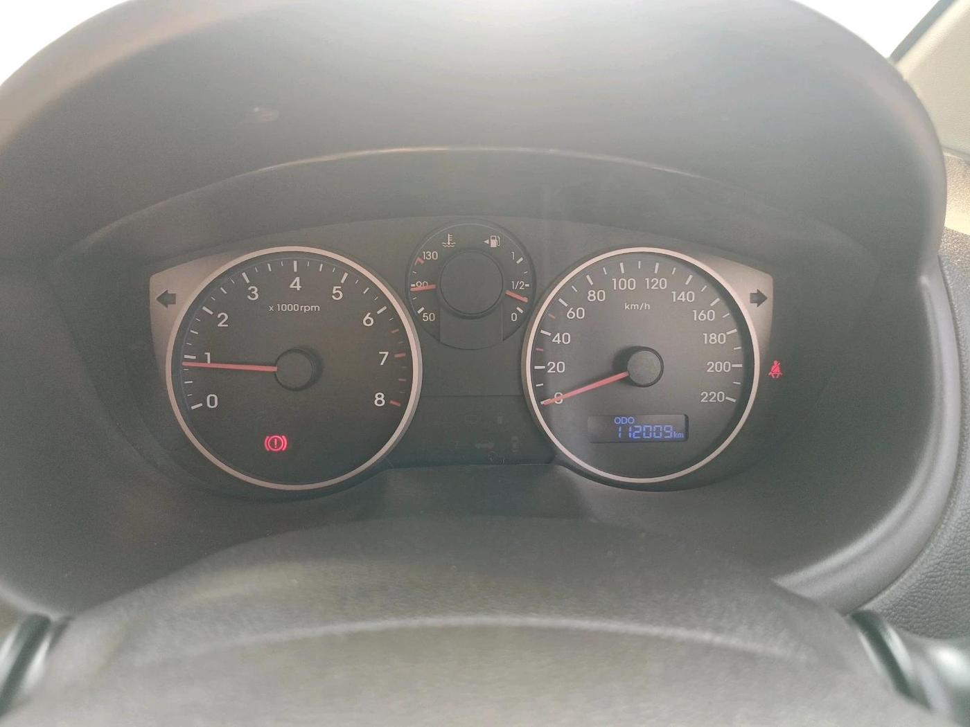 2013 Hyundai i20 SPORTZ 1.2, Petrol, Manual, 1,12,012 km, interior
