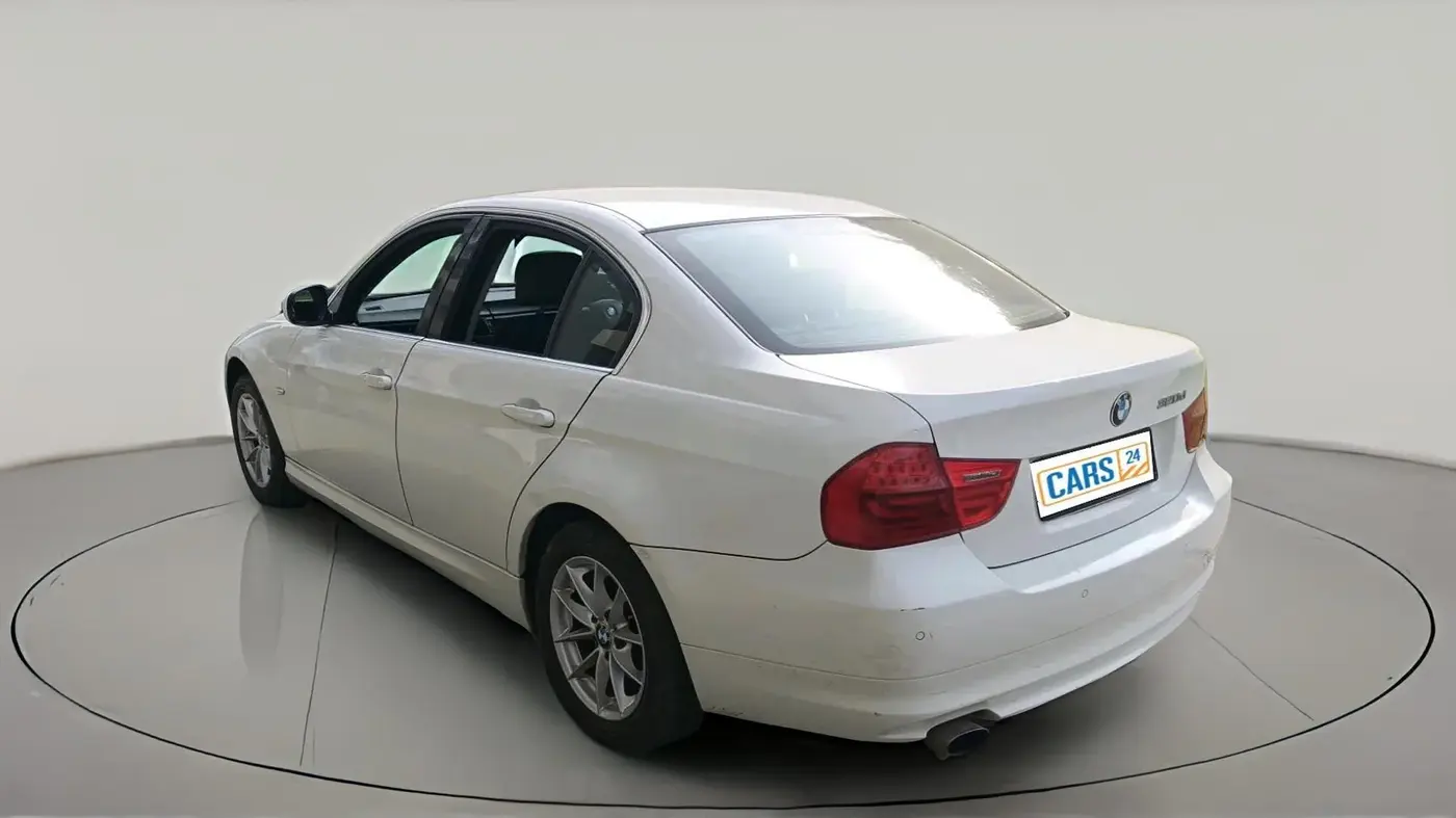 2011 BMW 3 Series 320d, Diesel, Automatic, 1,23,563 km, exterior