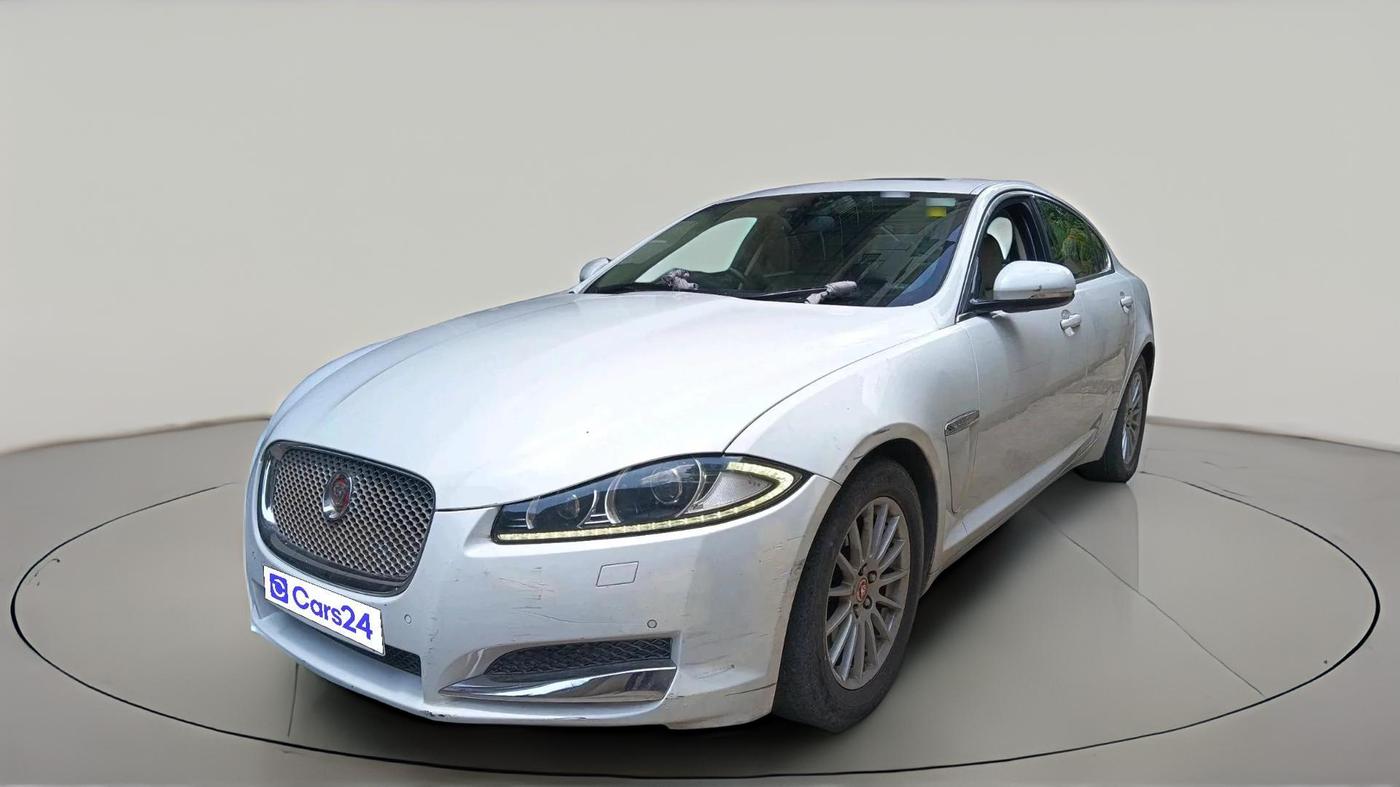 2014 Jaguar XF 2.2 DIESEL LUXURY, Diesel, Automatic, 1,33,783 km, exterior