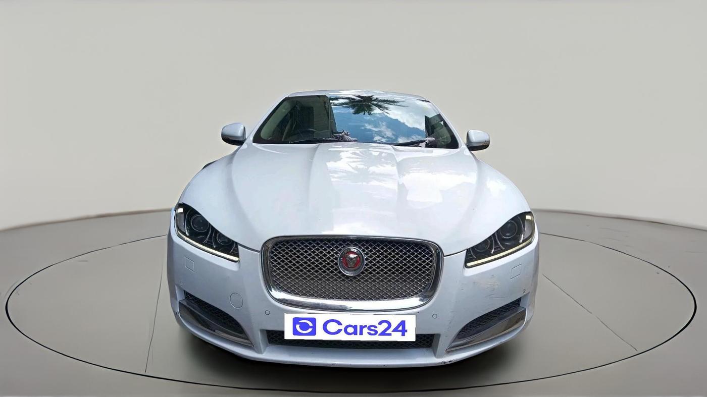 2014 Jaguar XF 2.2 DIESEL LUXURY, Diesel, Automatic, 1,33,783 km, exterior