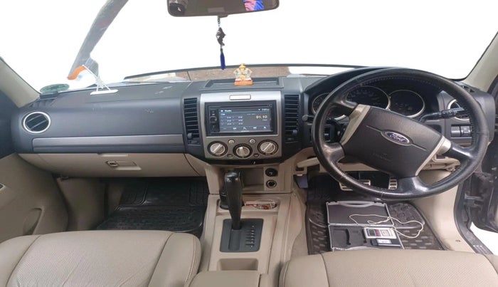 2011 Ford Endeavour 3.0L 4X2 AT, Diesel, Automatic, 94,089 km, interior