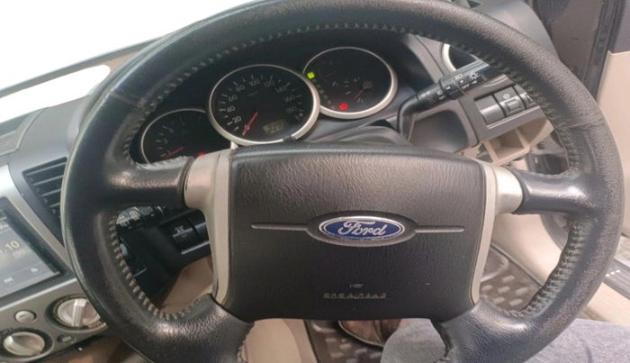 2011 Ford Endeavour 3.0L 4X2 AT, Diesel, Automatic, 94,089 km, interior