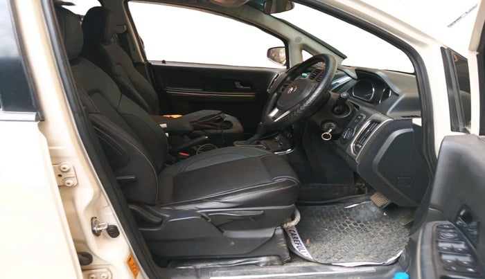 2017 Tata Hexa XTA 4X2 7 STR, Diesel, Automatic, 71,510 km, interior