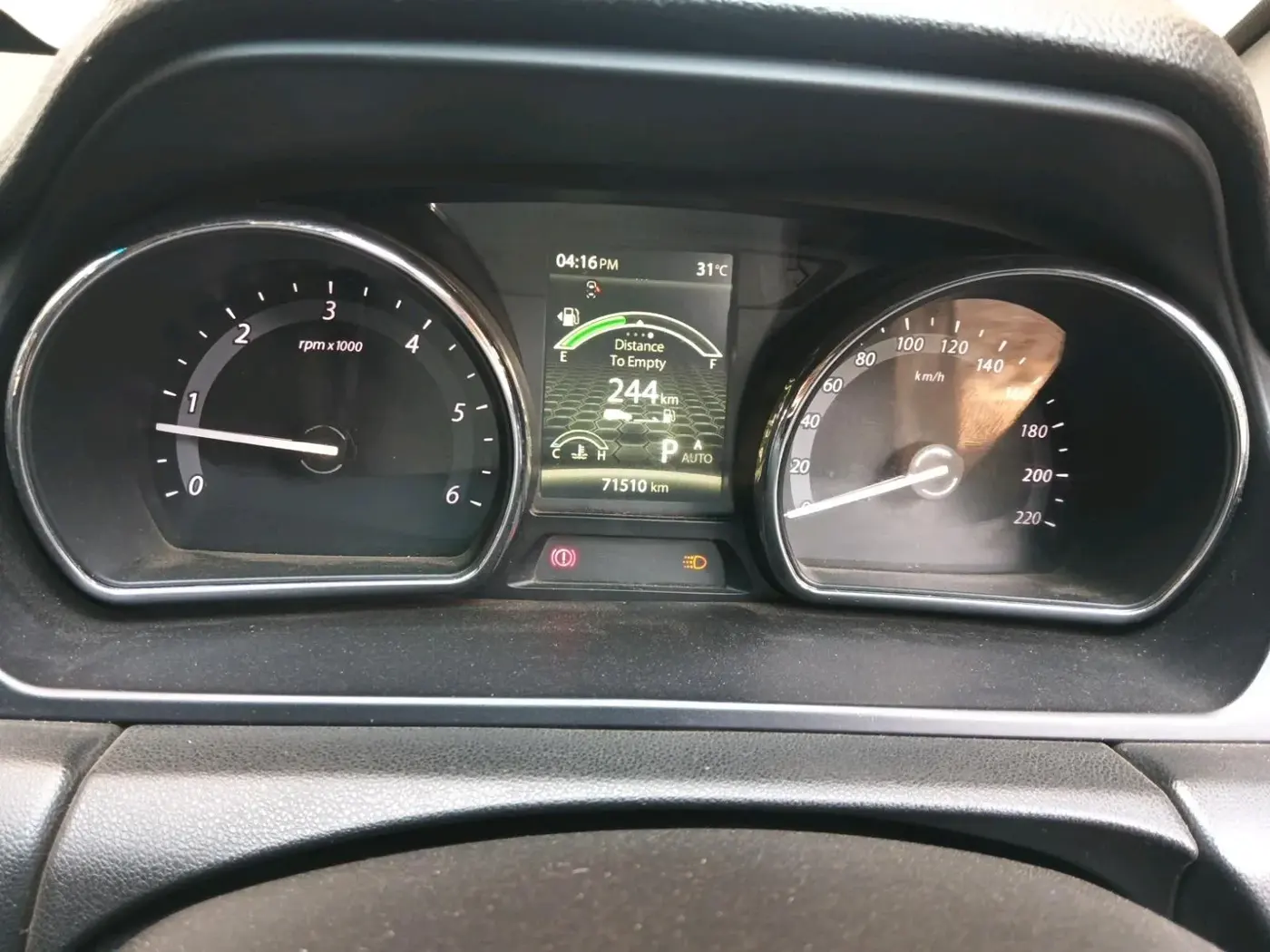 2017 Tata Hexa XTA 4X2 7 STR, Diesel, Automatic, 71,510 km, interior