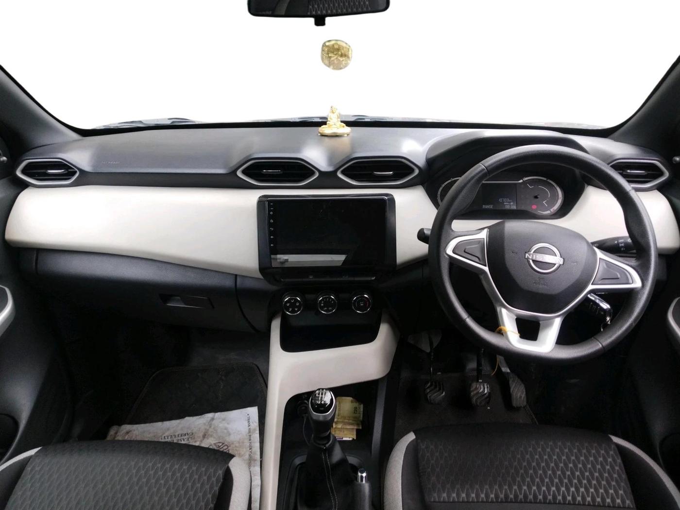 2023 Nissan MAGNITE XE, Petrol, Manual, 10,703 km, interior