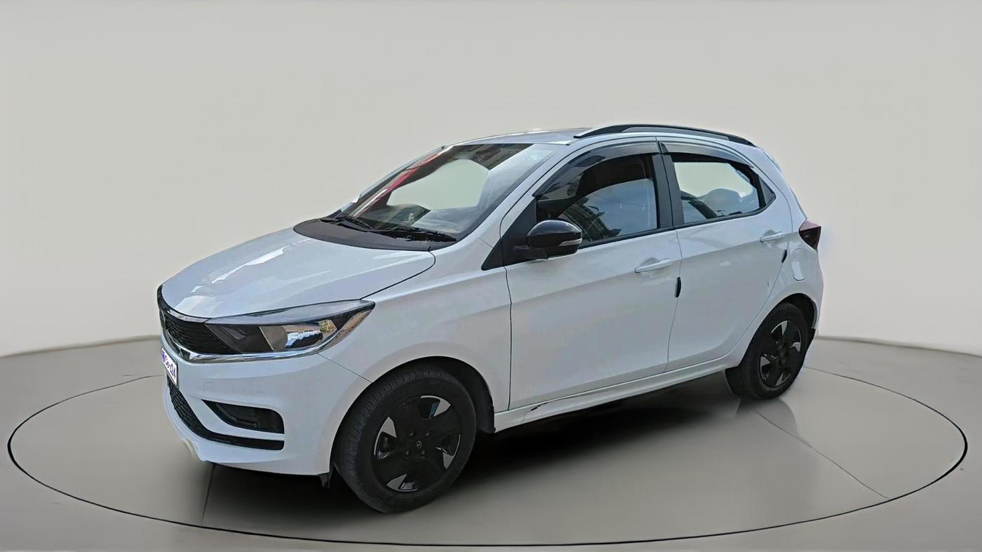 2025 Tata Tiago XT PETROL, Petrol, Manual, 7,428 km, exterior