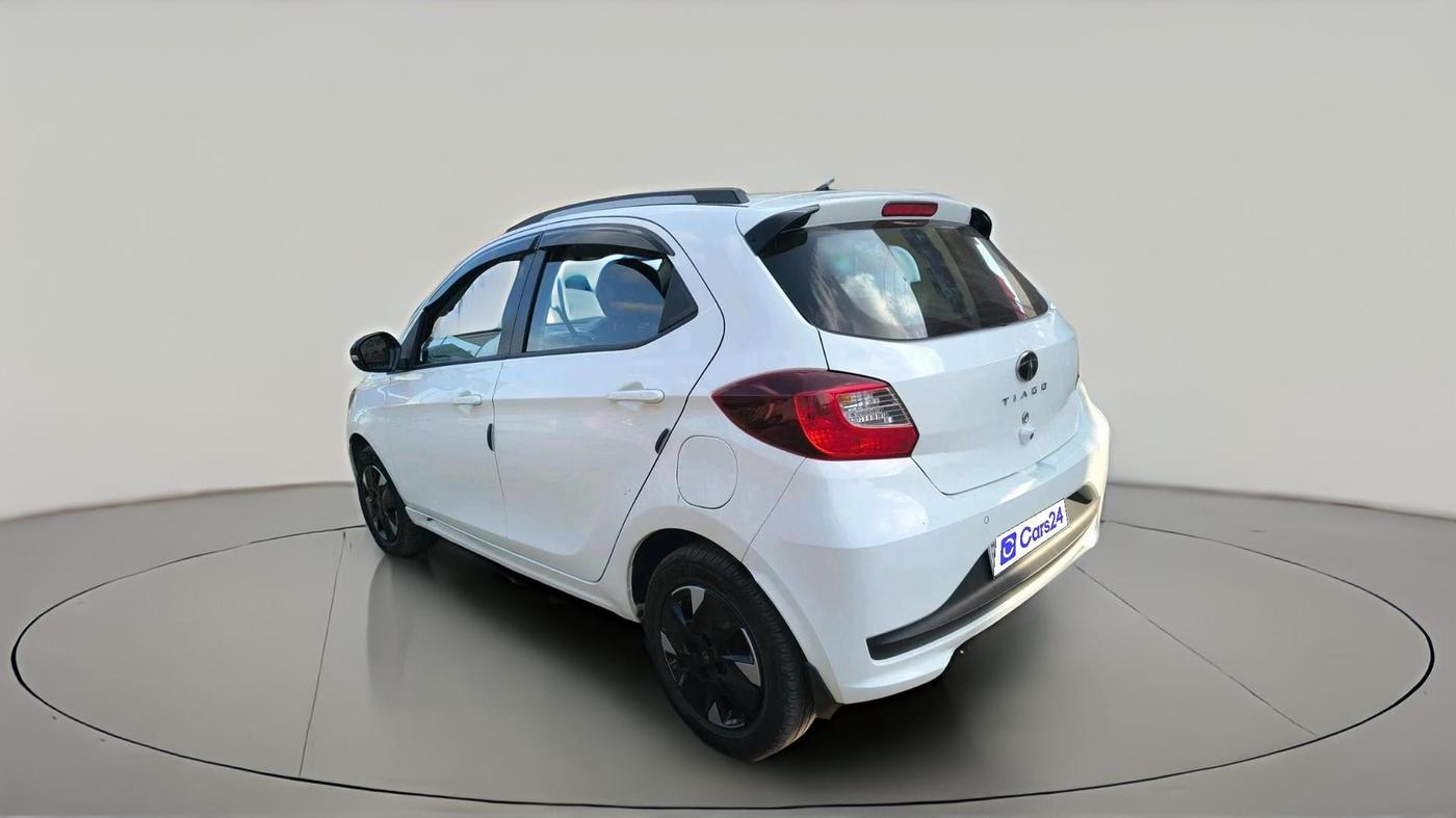 2025 Tata Tiago XT PETROL, Petrol, Manual, 7,428 km, exterior