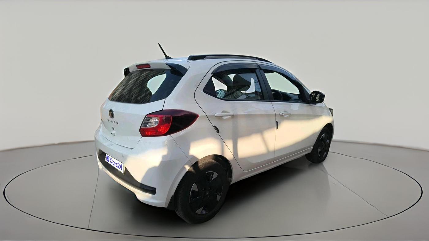 2025 Tata Tiago XT PETROL, Petrol, Manual, 7,428 km, exterior