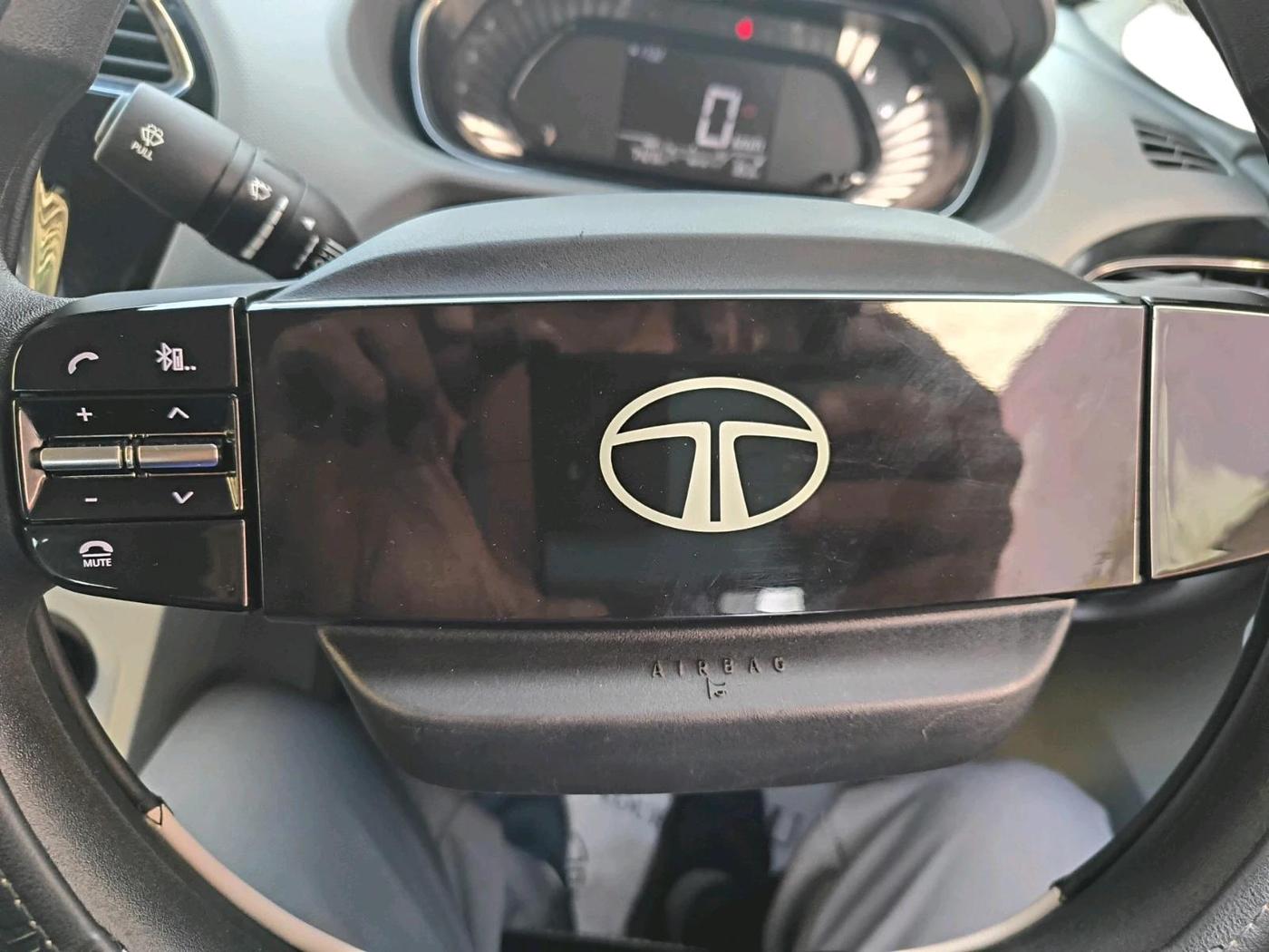 2025 Tata Tiago XT PETROL, Petrol, Manual, 7,428 km, interior