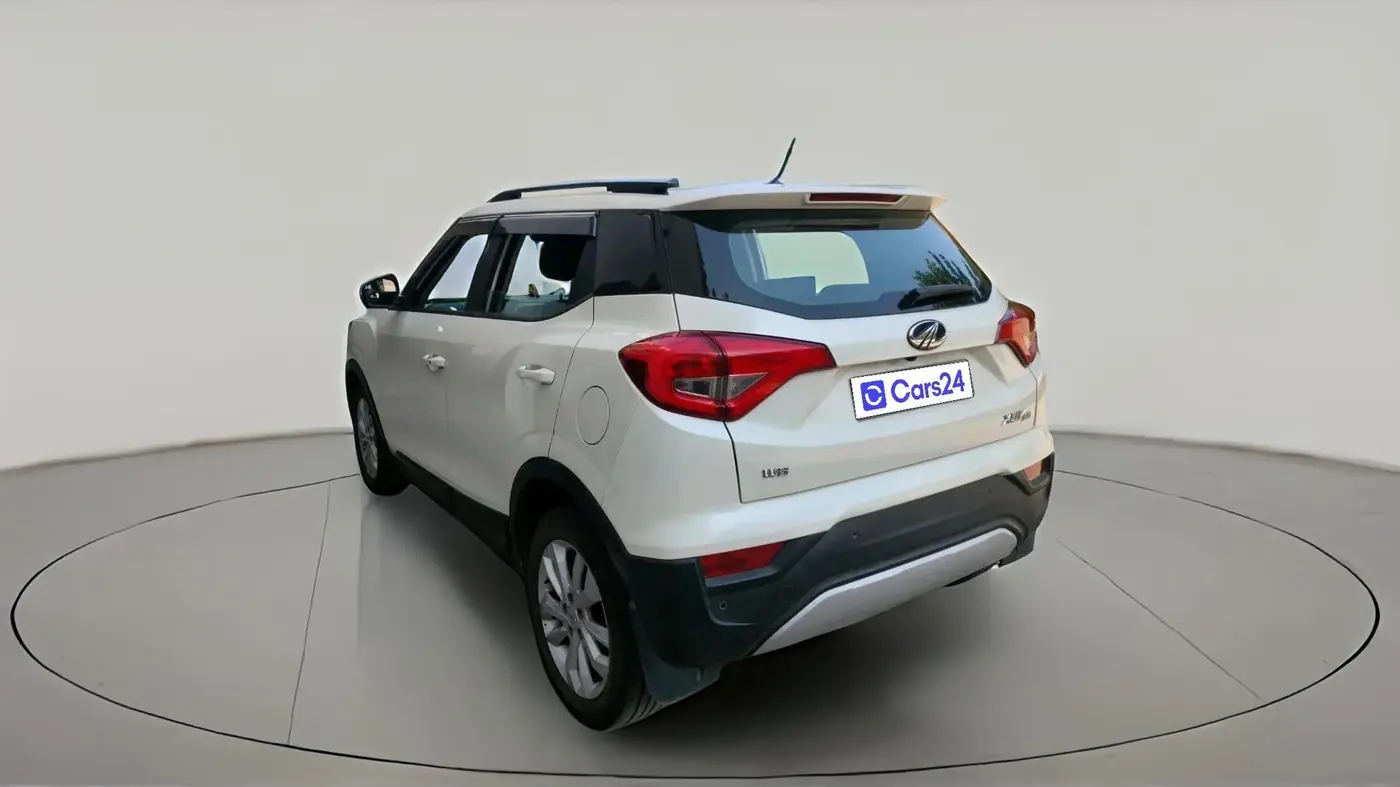 2020 Mahindra XUV300 W8 1.2 PETROL, Petrol, Manual, 37,708 km, exterior