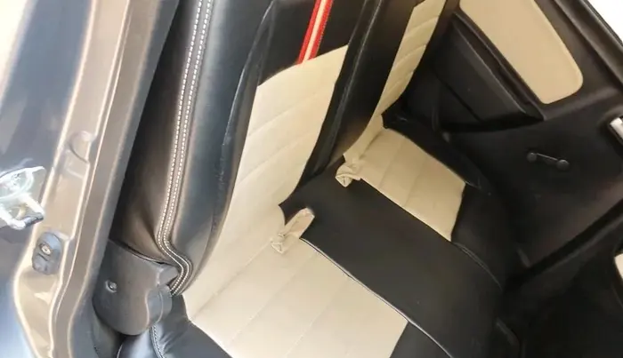 2015 Maruti Wagon R 1.0 LXI, CNG, Manual, 92,431 km, interior